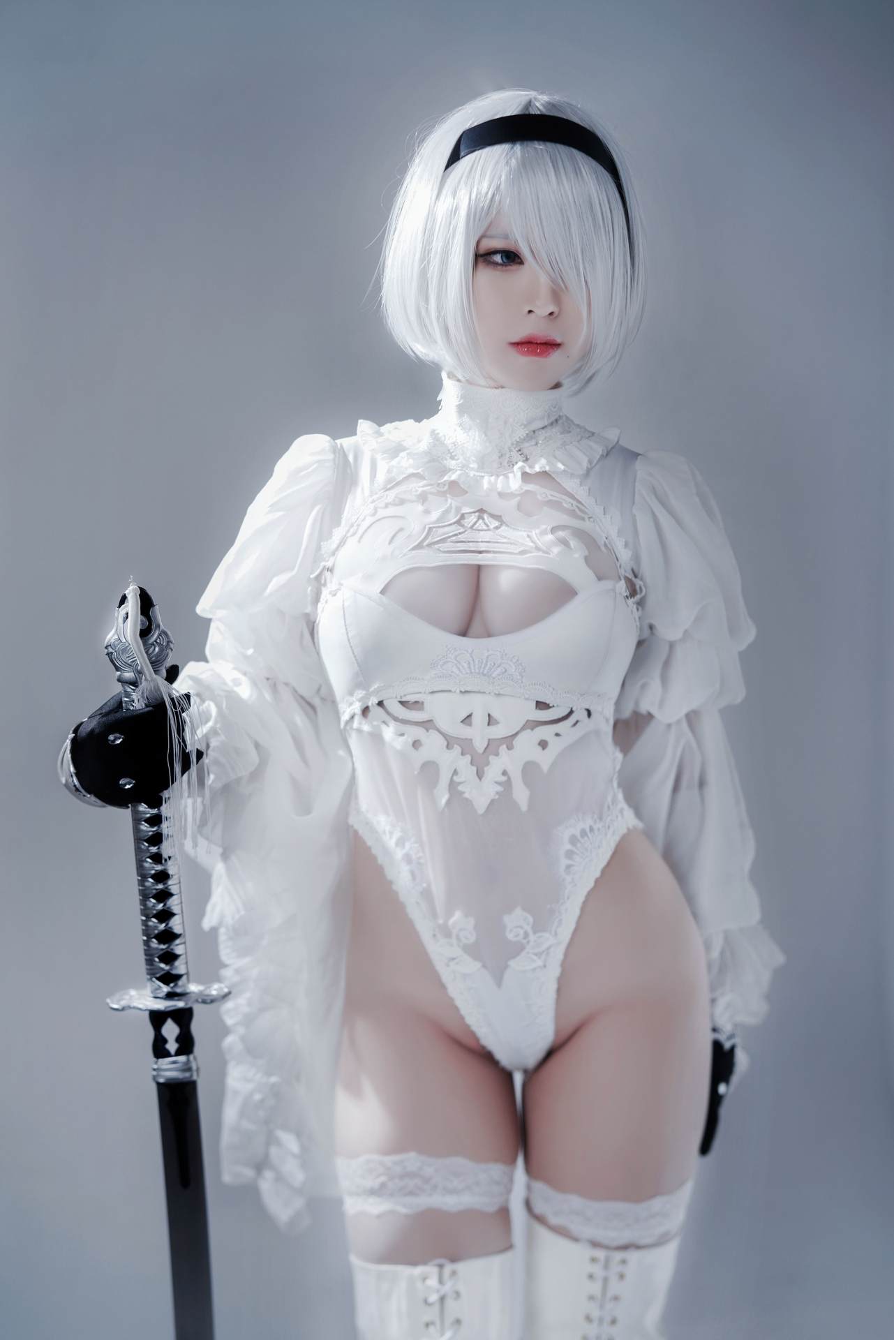 半半子Automataヨルハ二号B型 白いドレス